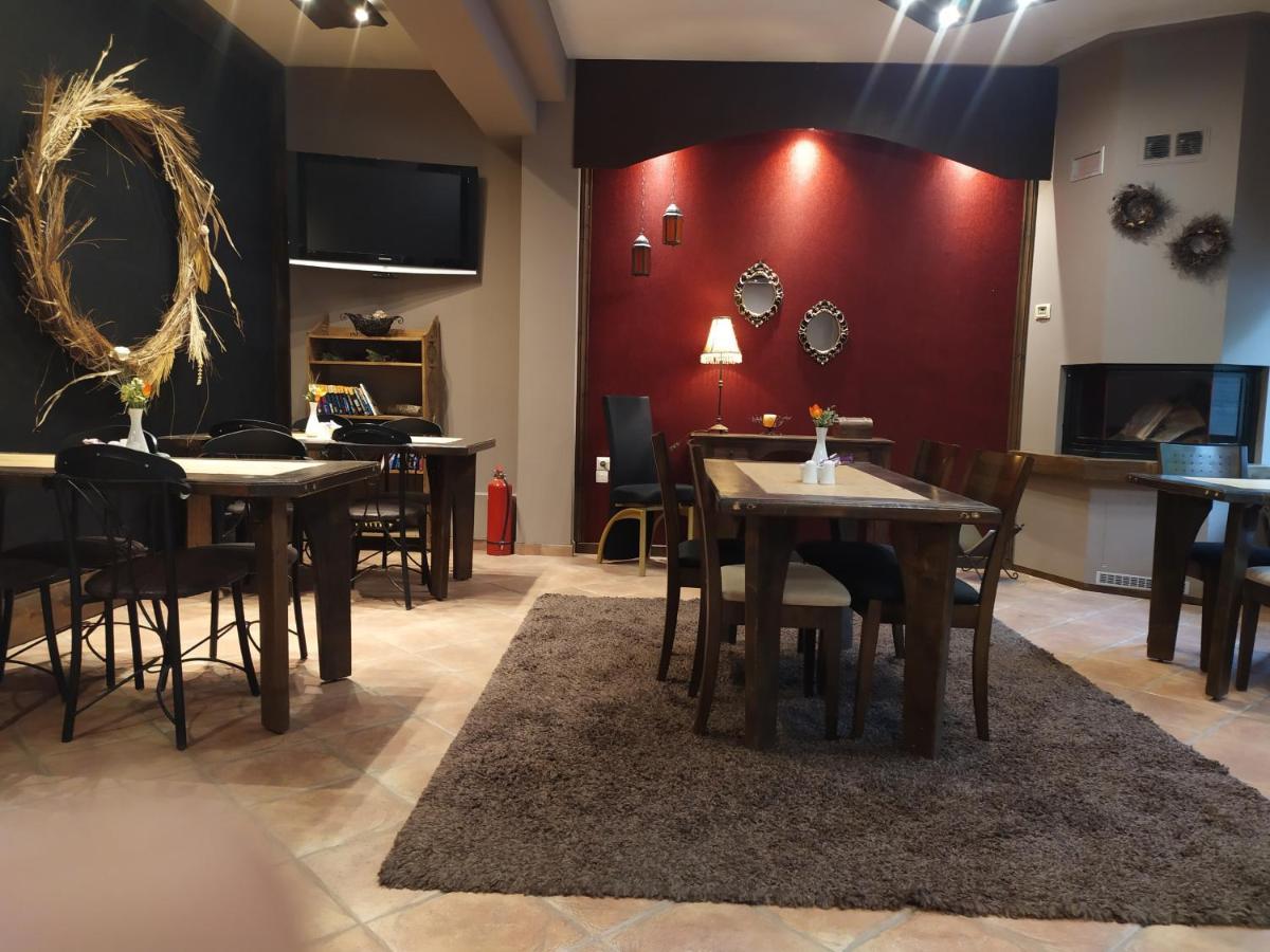 司诺娜斯特萨克伊酒店 卡尔派尼西翁 外观 照片